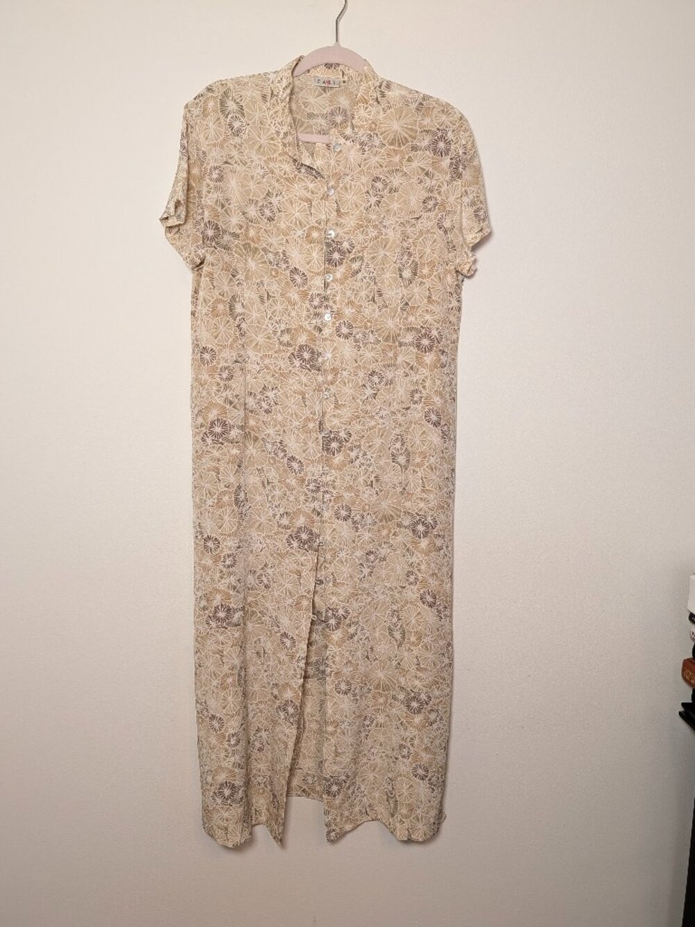 East 100% Silk Shirt Dress Women's size 16 Beige Floral Button Front Midi